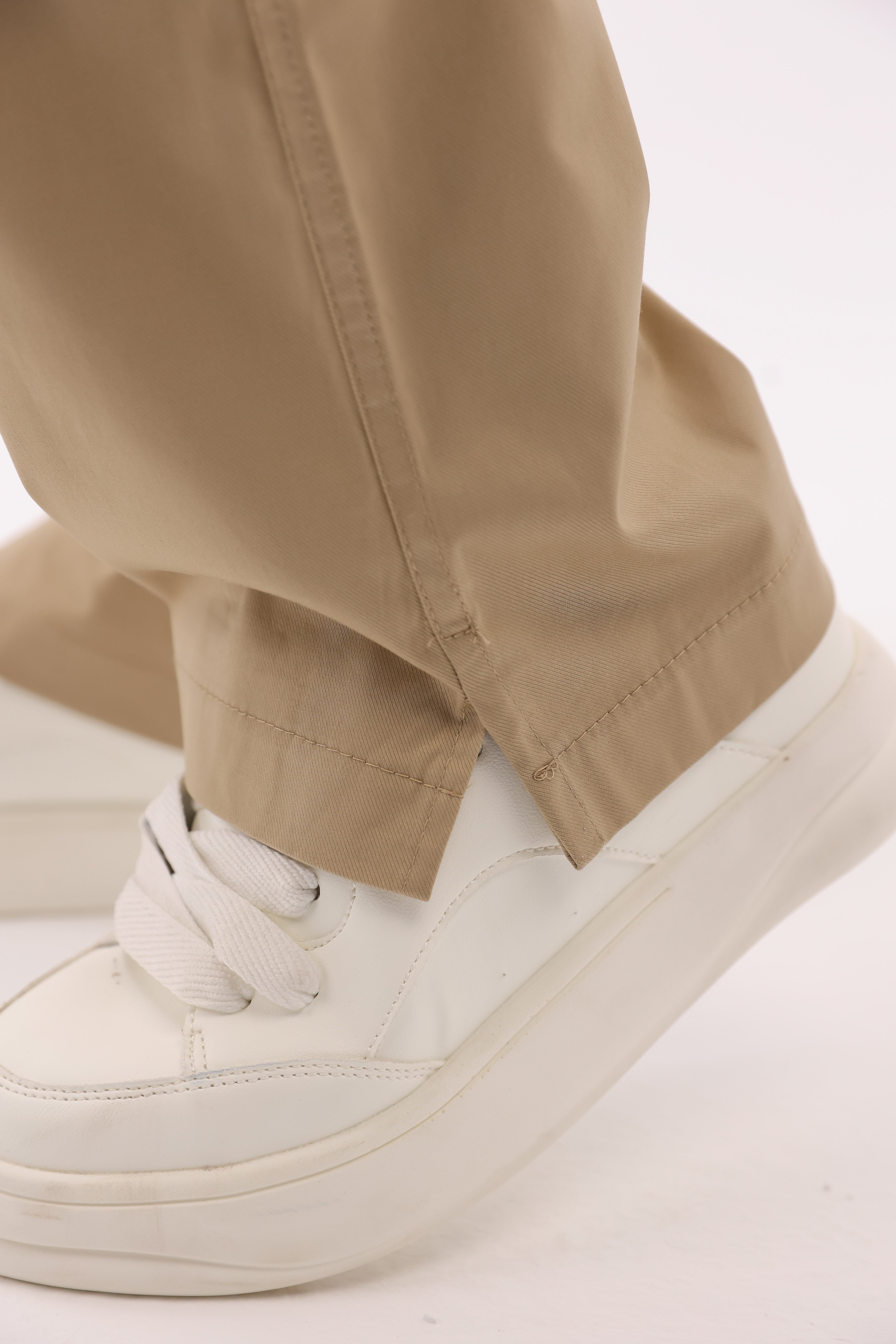 Beige Gabardine Pants – Comfortable & Stylish Fit