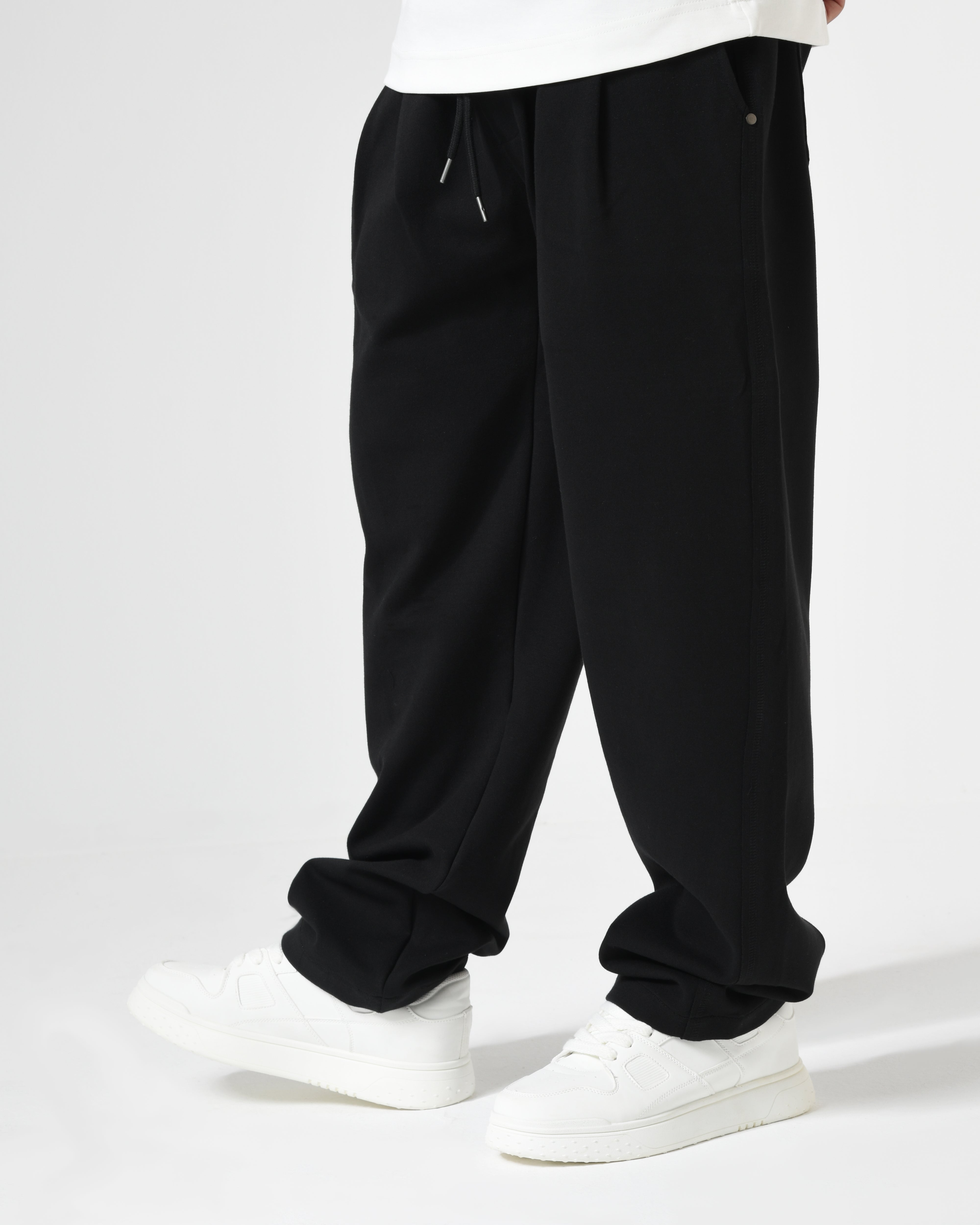 Relaxed Wide Leg Pants