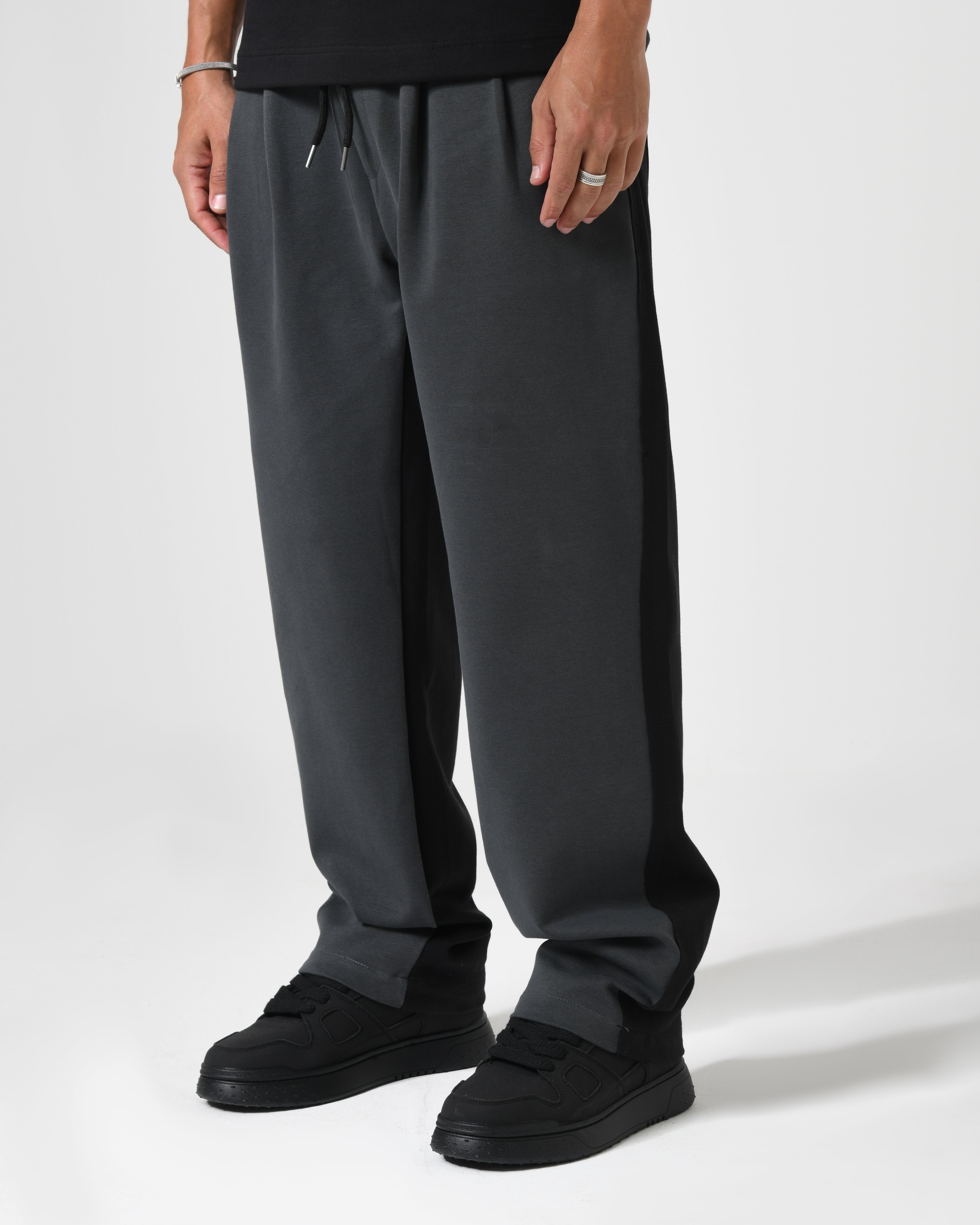Men's Two-Tone Wide Leg Pants