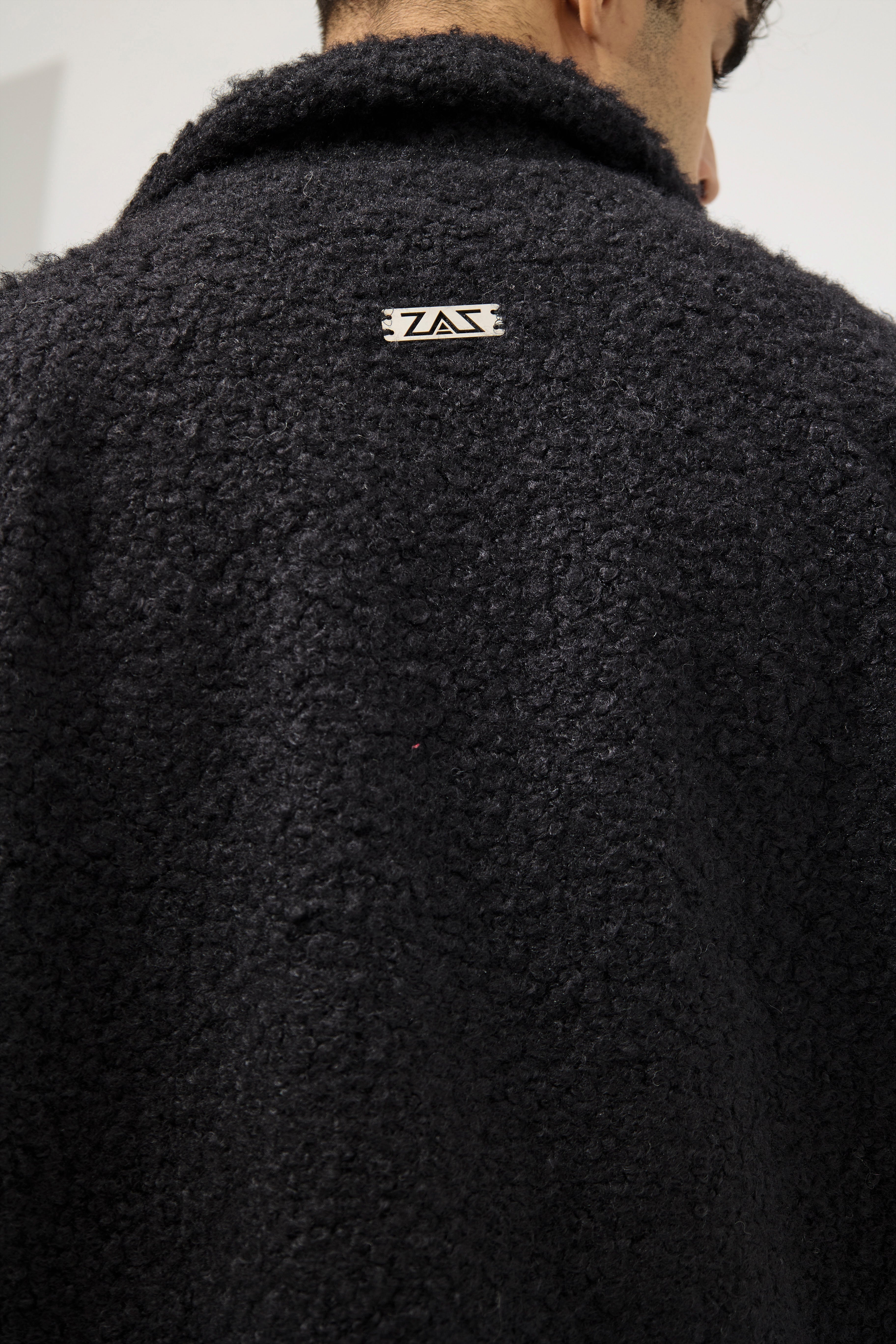 Men’s Buttoned Fur Jacket – Black