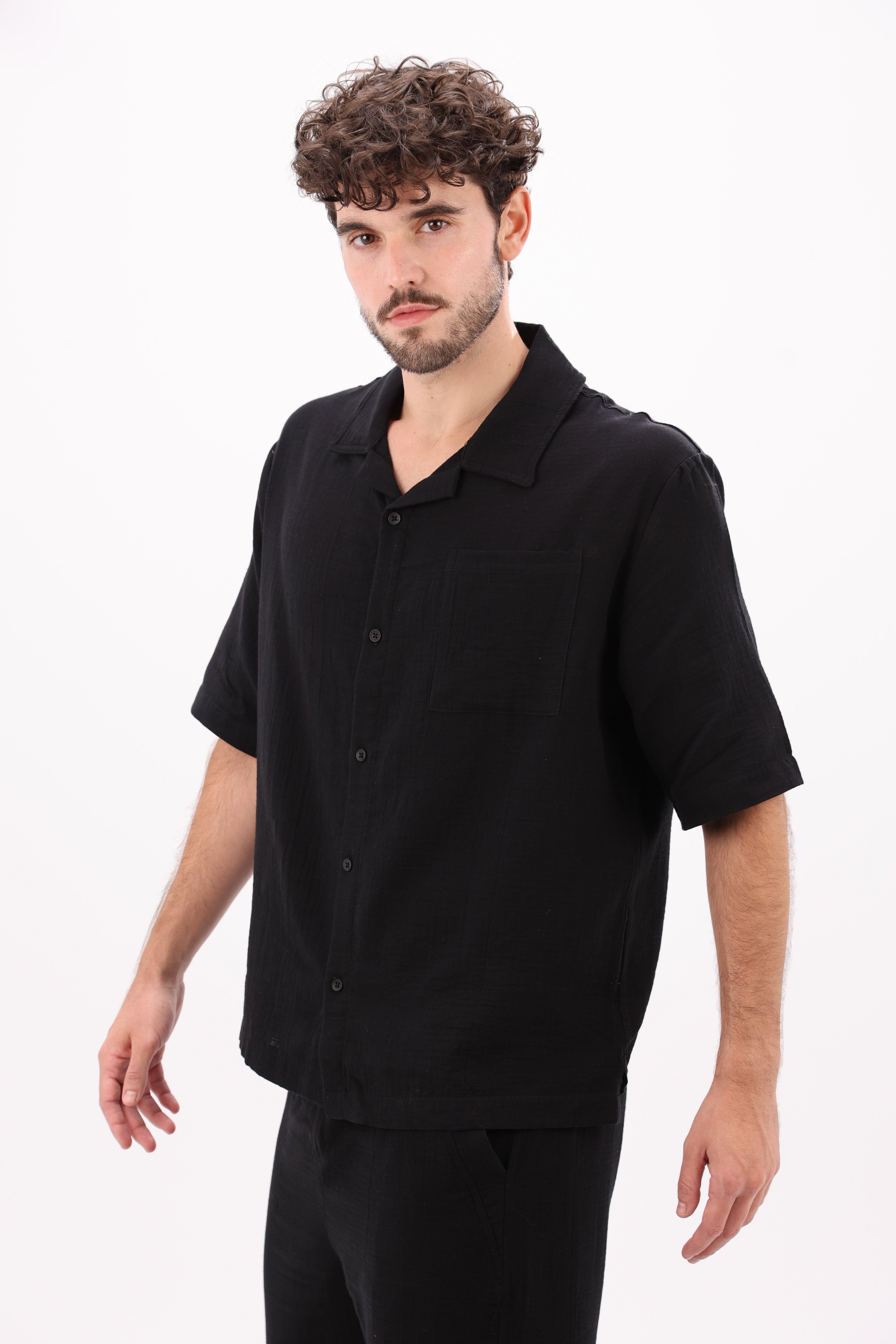 Black / M