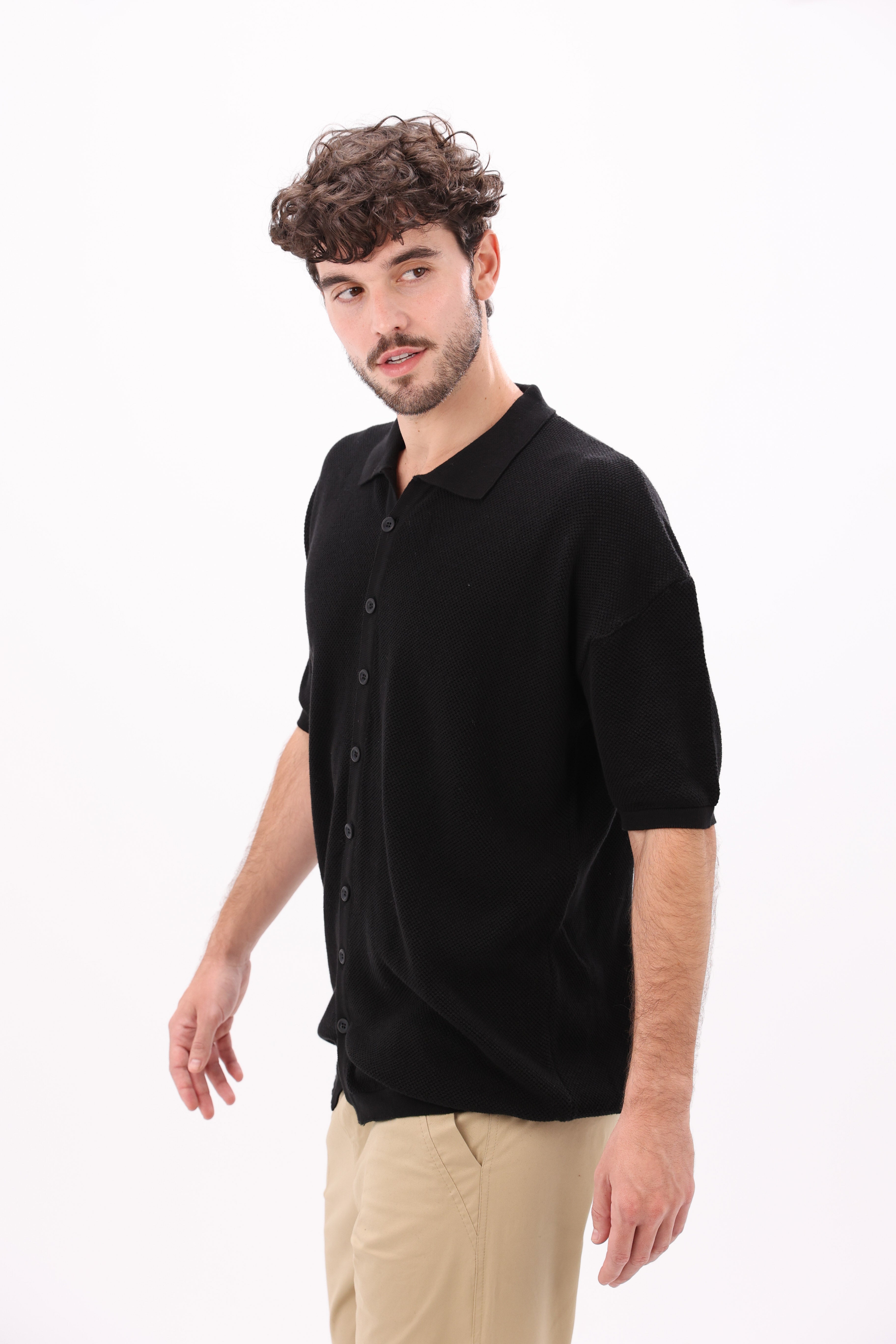 Black / M