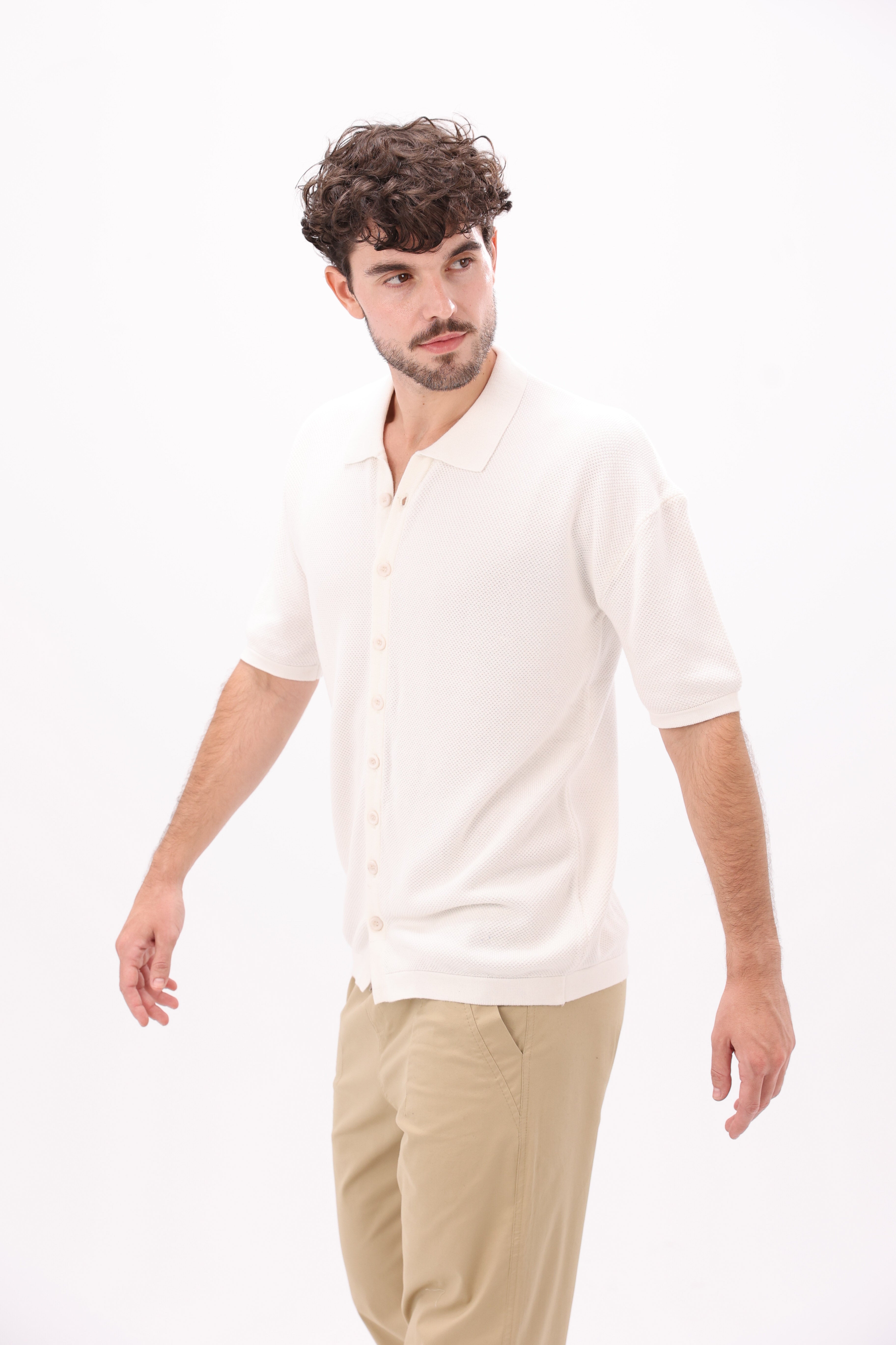 White / M