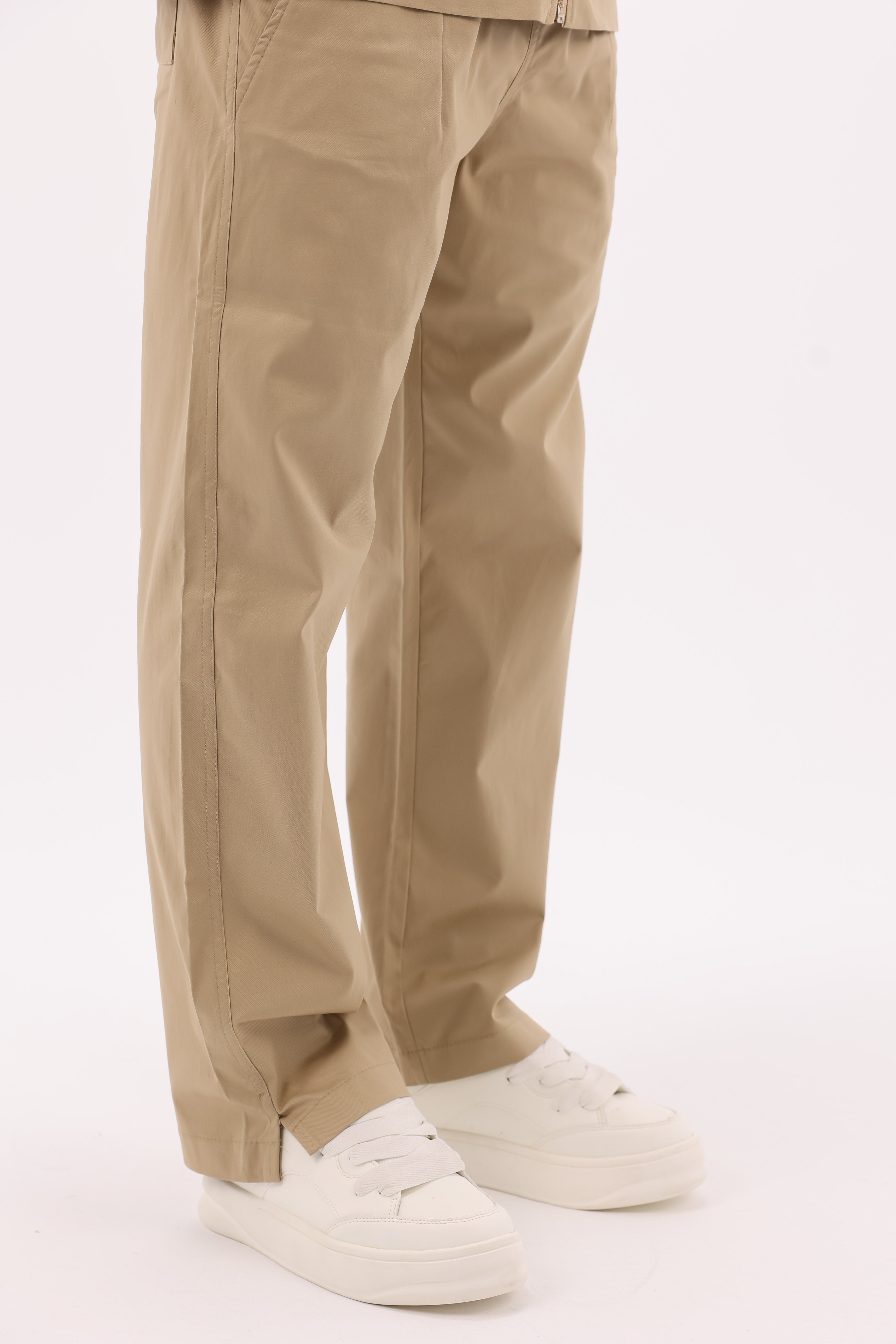 Beige / M